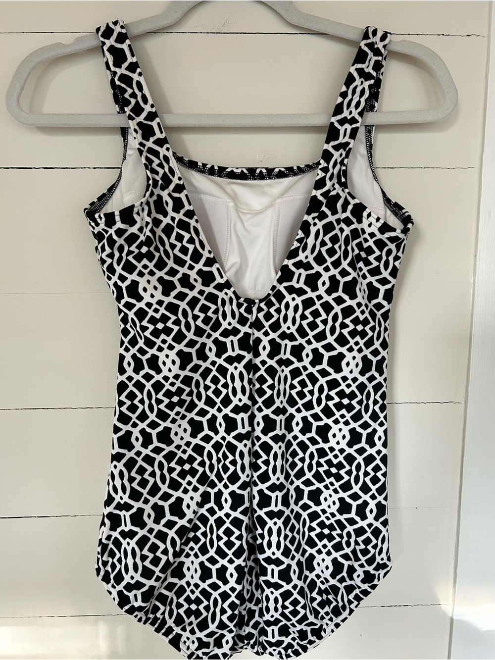 NWOT Lands' End Black and White Printed One-Piece Swimsuit, Size 12 - Picture 2 of 5